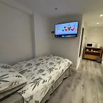 Cozy Apartment, Free Parking
