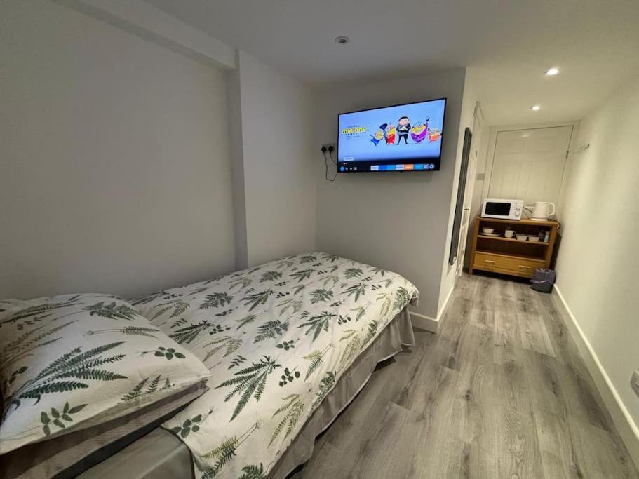 Cozy Apartment, Free Parking *